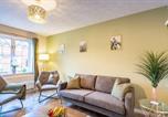 Location vacances Ilkeston - Modern 2-Bed Home with Free Parking Near Peak District-1