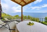 Location vacances Gargnano - Oleandro apartment directly on the lake-1