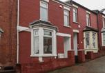 Location vacances Barry - Lush House-2