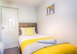 Location vacances Skewen - 3 Bedrooms, Parking & Courtyard-3