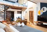 Location vacances Cucuron - La Maison des Seigneurs-1