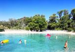 Camping avec Piscine Roquebrune-sur-Argens - Camping Tikayan La Célestine-1
