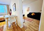 Location vacances Průhonice - Prague Terrace View Aparthotel with Gym, Reception, Free Parking, Roof Terrace & Party Room-4