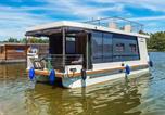 Hôtel Genthin - Awesome Ship In Havelsee Ot Kützkow With House Sea View-1