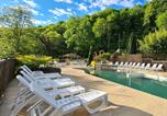 Camping avec Piscine Lourdes - Camping La Forêt -1