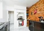 Location vacances  Gare de Swindon - Sleek 3-Bedroom Durham Retreat, Feel at Home, Sleeps 5, Free Parking, Wifi-4