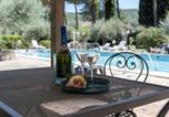 Location vacances Passignano sul Trasimeno - Guesthost - Dolce Far Niente Apartment with pool & parking-2