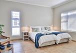 Location vacances Kleinmond - Beskuit Vir Ontbyt Ocean Breeze Coffee & Rusks-1