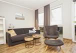 Location vacances Middelhagen - Strandhaus Mönchgut Ferienwohnung 02 mit Sauna und Schwimmbadnutzung im Ahoi Sellin-3