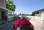 Location vacances La Tour-d'Aigues - Villa charmante à La Tour-d'Aigues avec piscine privée-2