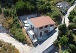Location vacances  La serra da Estrela - Casa da Carvalha Mona-1