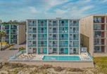 Hôtel Myrtle Beach - Southern Breeze Ocean Front Hotel-3