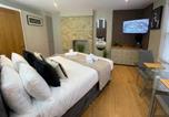 Location vacances Cambridge - Stylish ensuite Studio in the Heart of Mill Road-3