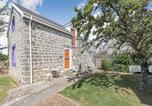 Location vacances St. Florence - The Coach House-1