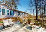 Location vacances Augusta - Lakefront Retreat-3