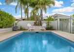 Location vacances Alexandra Headland - Stunning Alex Heads Beach House - Pet friendly-1