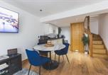 Location vacances Hounslow - Elegant 1bdr Flat with Private Patio-3