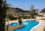 Location vacances Solliès-Toucas - Les Lingoustes - Cottage climatisé avec piscine-2