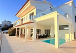 Location vacances Fátima - Vila Pombal Tomar - Luxury Apartment with private pool and Castle View-1