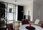 Location vacances Nessebar - Sunny Beach Central Apartment - 4 Guests, Parking-1