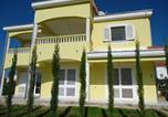 Location vacances Pakoštane - Apartments Mirjana-1
