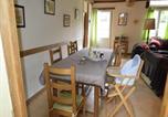 Location vacances Isigny-le-Buat - Pleasant holiday home with garden, cleaning included-1