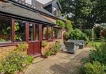 Location vacances Catfield - Walnut Tree Cottage-2