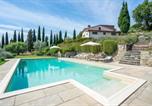 Location vacances  Province d'Arezzo - 2 Bedroom Lovely Home In Loro Ciuffenna-1