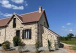 Location vacances Ygrande - Charmant gîte à la ferme avec tout confort, proche de Bourbon-l'Archambault, idéal pour randos et curistes - Fr-1-489-432-1