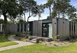 Location vacances  Antwerp Province - Holiday home in Mol with terrace and Wi-Fi-1