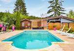 Location vacances Besançon - 3 Bedroom Lovely Apartment In Chambornay-Lès-Pin-2