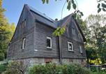 Location vacances  Gare de Suhl - Forsthaus Heinrichsbach-2