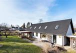 Location vacances Gilleleje - 5 Bedroom Beautiful Home In Gilleleje-1
