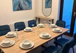 Location vacances Kings Langley - Spacious 5br Watford Home - Sleeps 10 - Parking-1