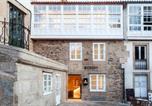 Hôtel Saint-Jacques-de-Compostelle - Hotel Plaza Obradoiro by Bossh! Hotels-4