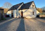 Location vacances Paysage industriel de Blaenavon - Maes Y Berllan Barn-1