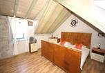 Location vacances Vis - Traditional house with two apartments, cleaning included-4