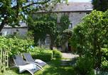 Location vacances Ouffet - Enchanting Cottage with Terrace Garden-2