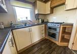 Location vacances Clacton-on-Sea - Brilliant 10 Berth Caravan At Valley Farm Holiday Park, Essex Ref 46443v-4