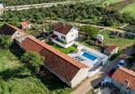 Location vacances Škabrnja - Family friendly house with a swimming pool Gornje Rastane, Biograd - 23137-3