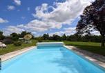 Location vacances Bourgougnague - Maison à la campagne pour 8 personnes - Clévacances 3 clés-1