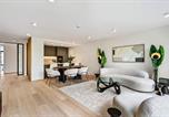 Location vacances  Luxembourg - Spacious 6th-Floor Gem: Modernity Meets Comfort-1