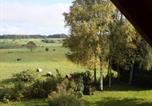 Location vacances Plombières-les-Bains - Chalet cosy avec piscine privée au Val-d'Ajol, 3 chambres - Fr-1-589-597-3