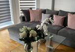 Location vacances St Austell - Shorthorn Apartment, 53a Sea Road-2