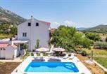 Location vacances Omiš - Family friendly house with a swimming pool Gata, Omis - 25678-2