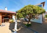 Location vacances Nin - Apartments Mimi-1