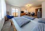 Location vacances  Wachensee - Haus Lara - Fewo 2-2
