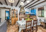 Location vacances Jubrique - Cozy Home In Algatocin With Kitchenette-1