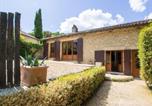 Location vacances Quartier Saint-Front Périgueux - Charmant gîte en pierre avec piscine chauffée, proche Périgueux - Fr-1-616-480-1