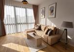 Location vacances  Monténégro - Lina - Pg, Riverside Apartment-1